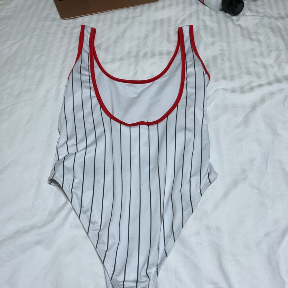 Forever 21 Swimsuit/bodysuit - Picture 2 of 2